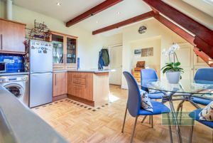 Photo 25- click for photo gallery